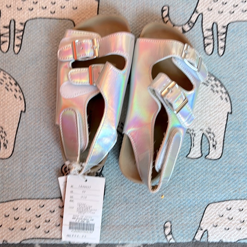 Ampersand girls slippers, brand new, size 12